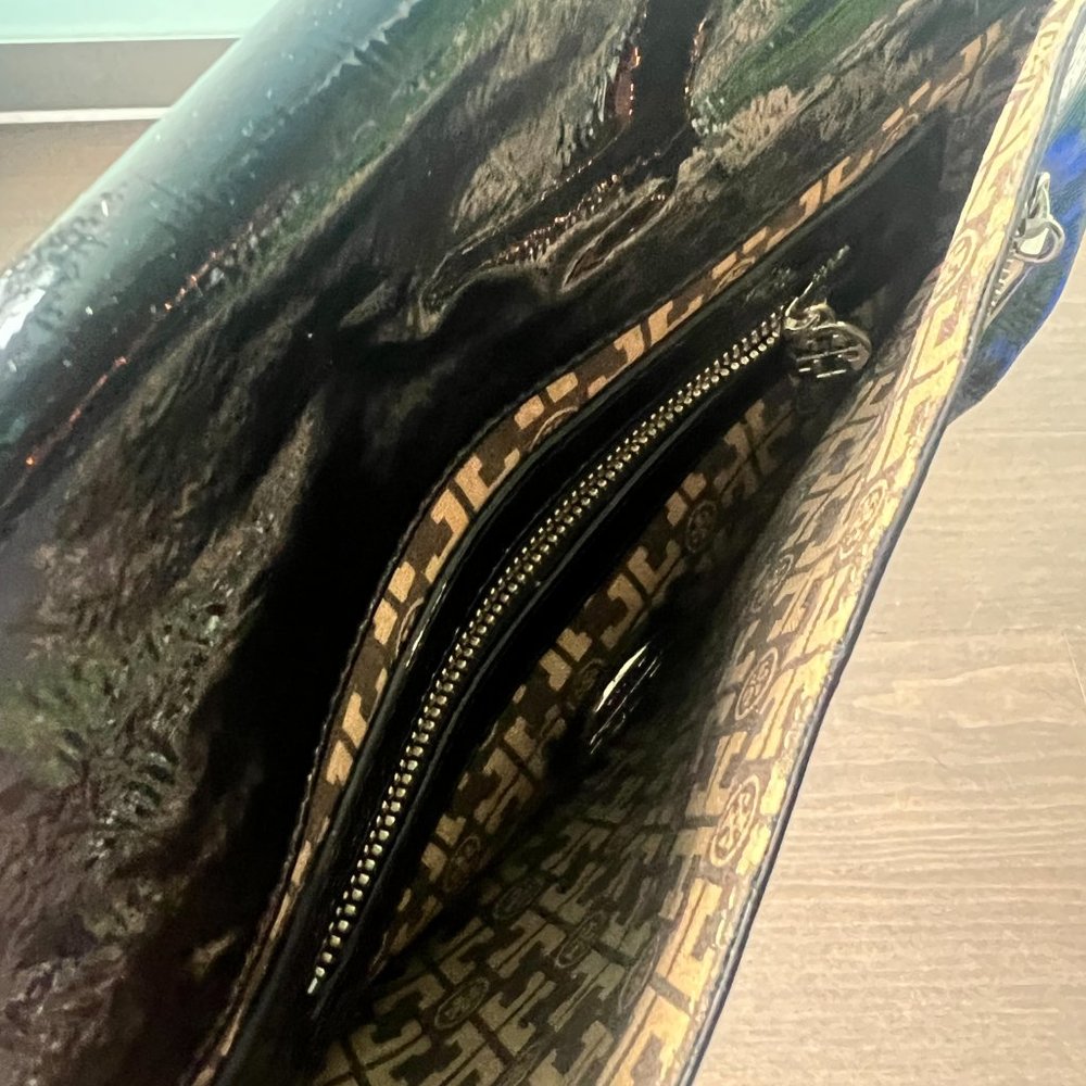 Black Patent Leather Tory Burch Clutch - Picture 4 of 13
